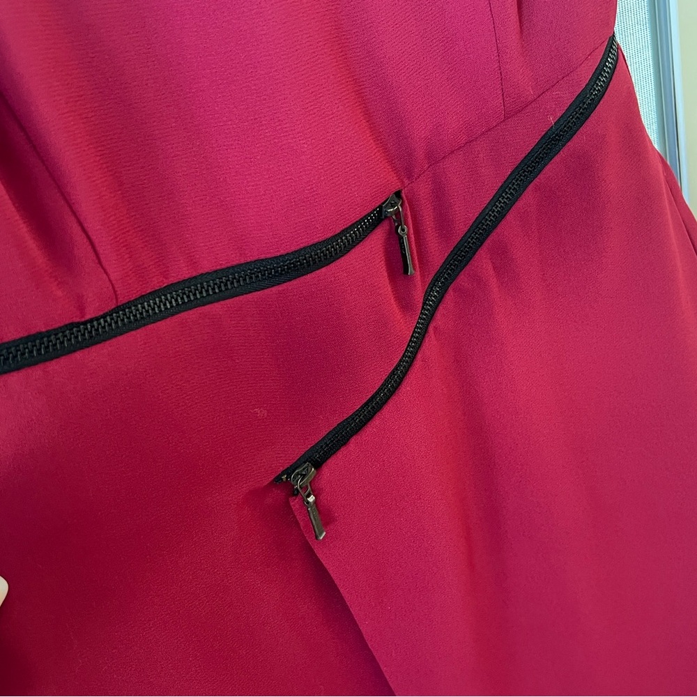 🌷💄BCBGENERATION RASPBERRY MINI DRESS W/LAYERED LAPEL SHOULDER💄🌷 - Picture 5 of 8